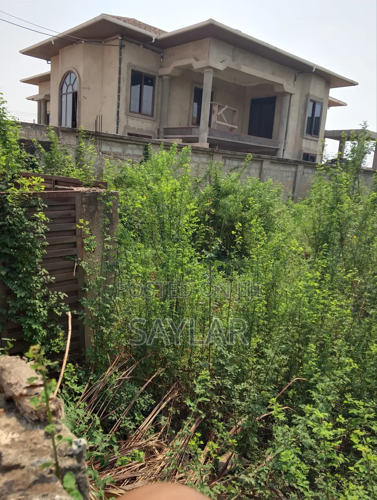 Full Plot Fenced With Gate for Hot Sale Comm25 in Tema Metropolitan