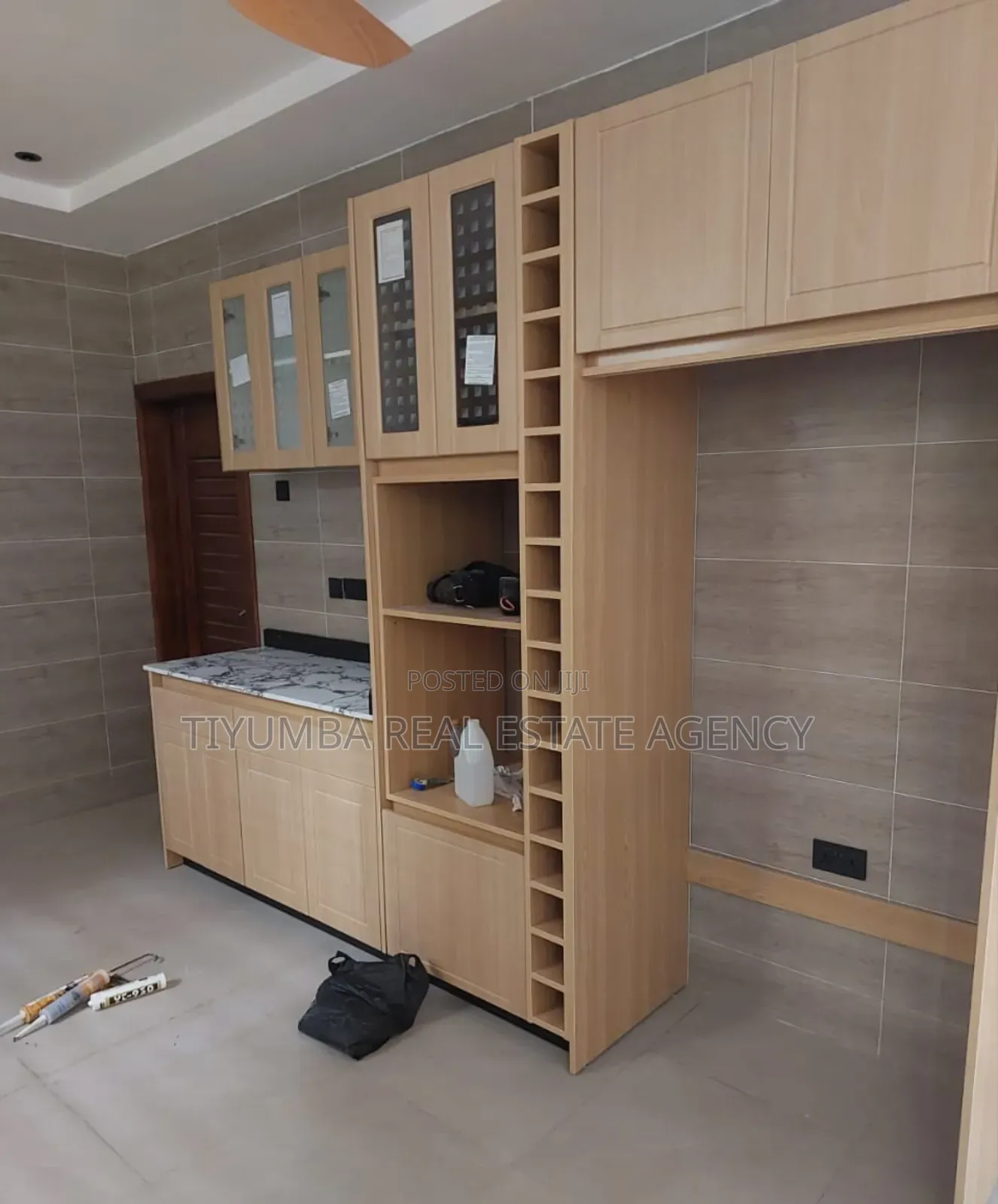 5bdrm House in Tiyumba Real Estate, The Mall for rent in The Mall