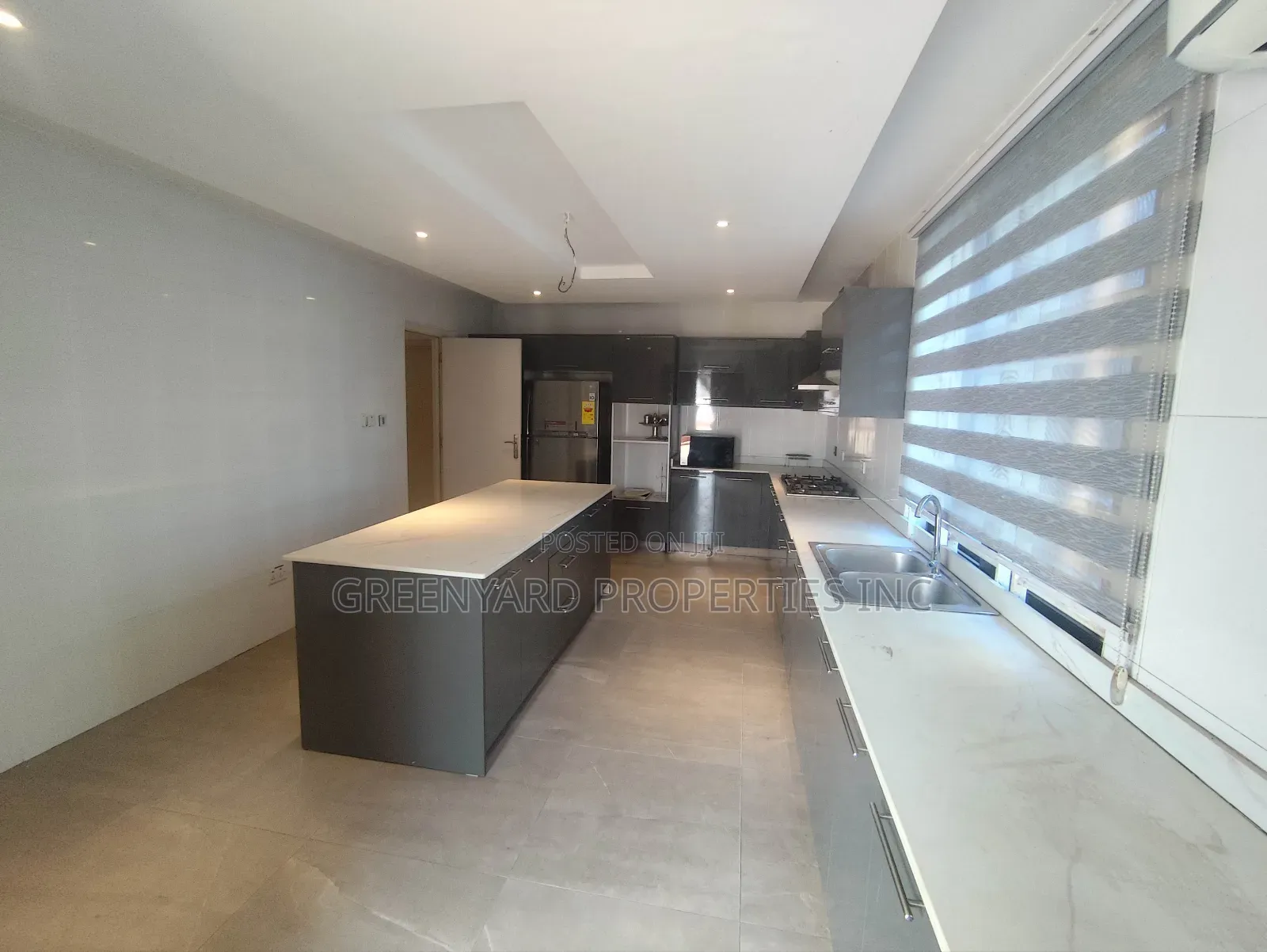 Furnished 3bdrm Townhouse / Terrace in Adjiringano, East Legon for rent in East Legon