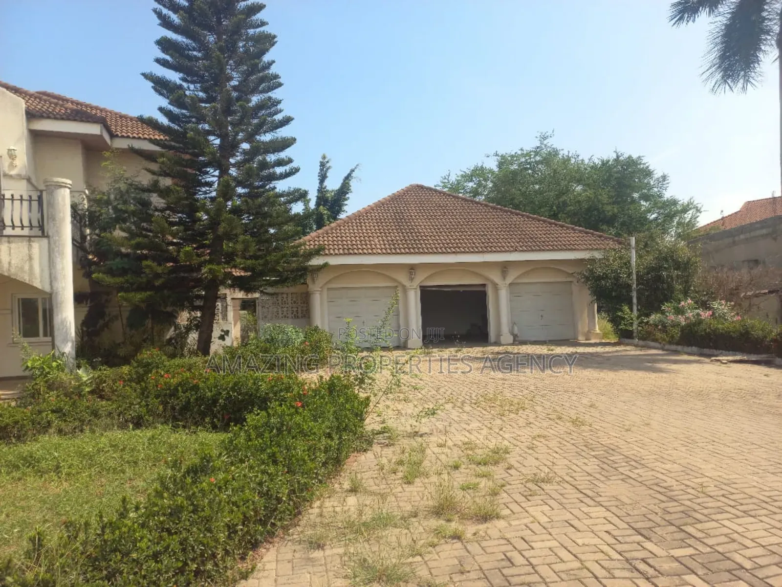 5bdrm House in For Sale 5 Bedrooms, East Legon for sale in East Legon