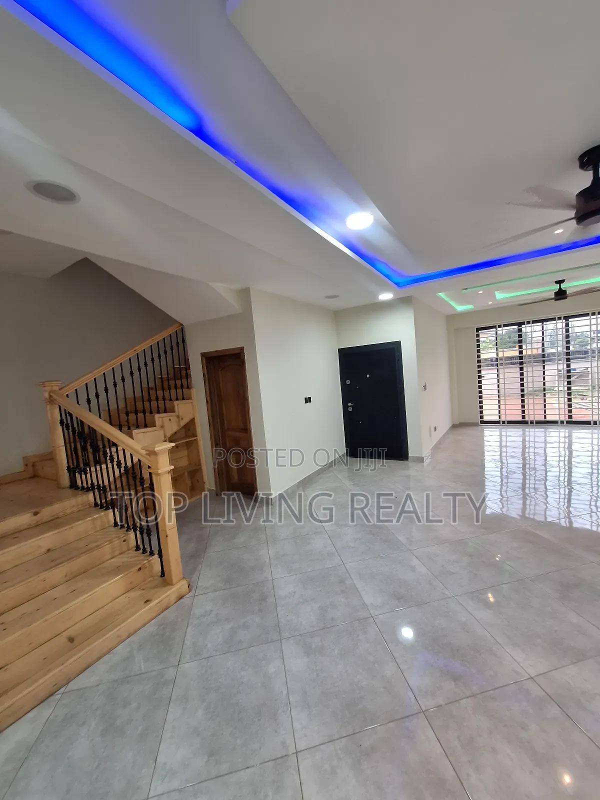 4bdrm Townhouse / Terrace in One Touch, Airport Residential Area in Airport Residential Area