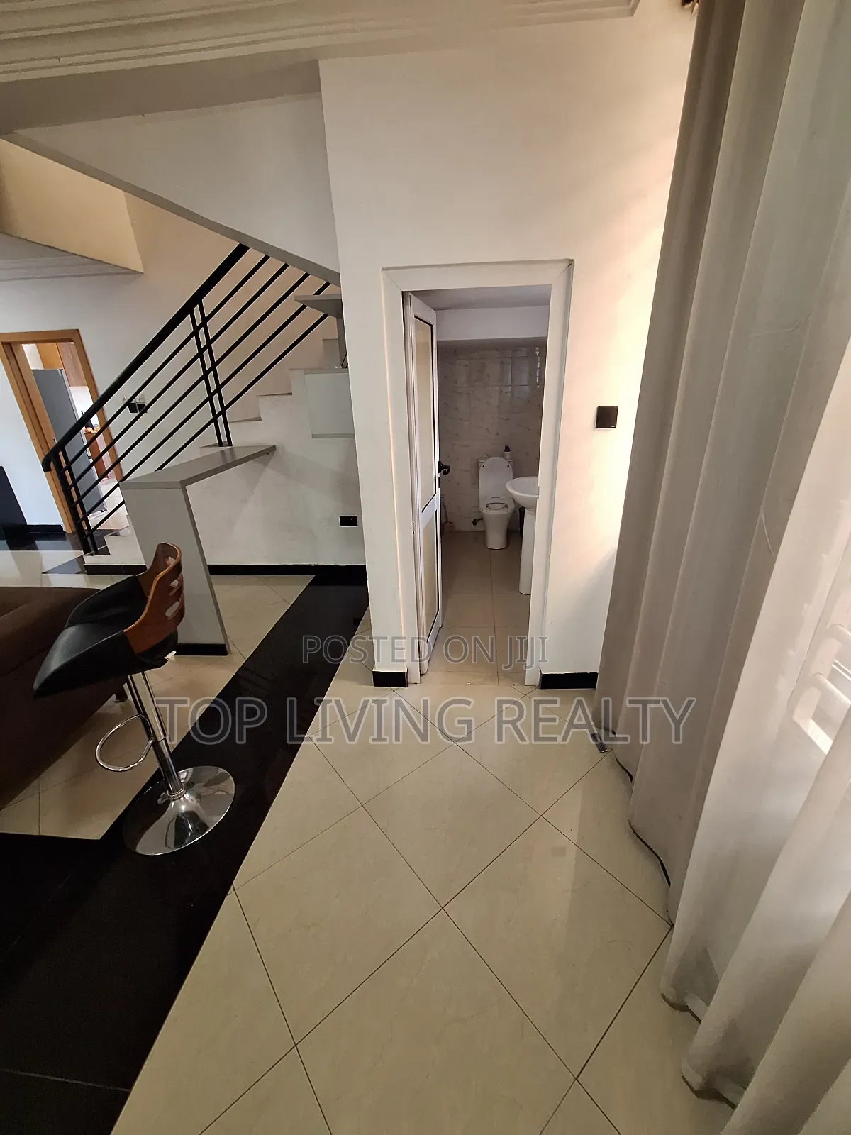 Furnished 3bdrm Townhouse / Terrace in School Junction for rent in School Junction