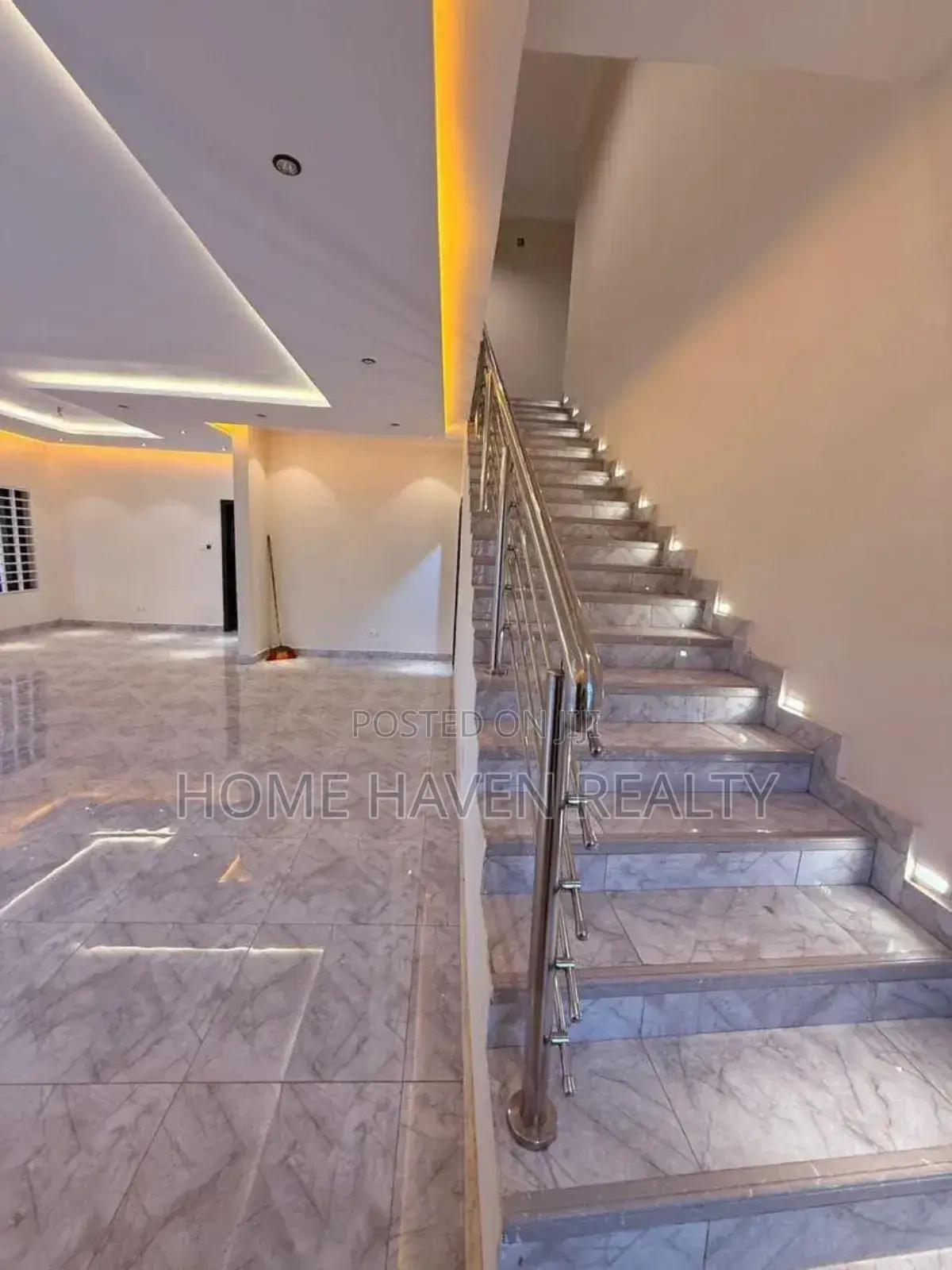 4bdrm House in Ashongman Estate for sale in Ashomang Estate
