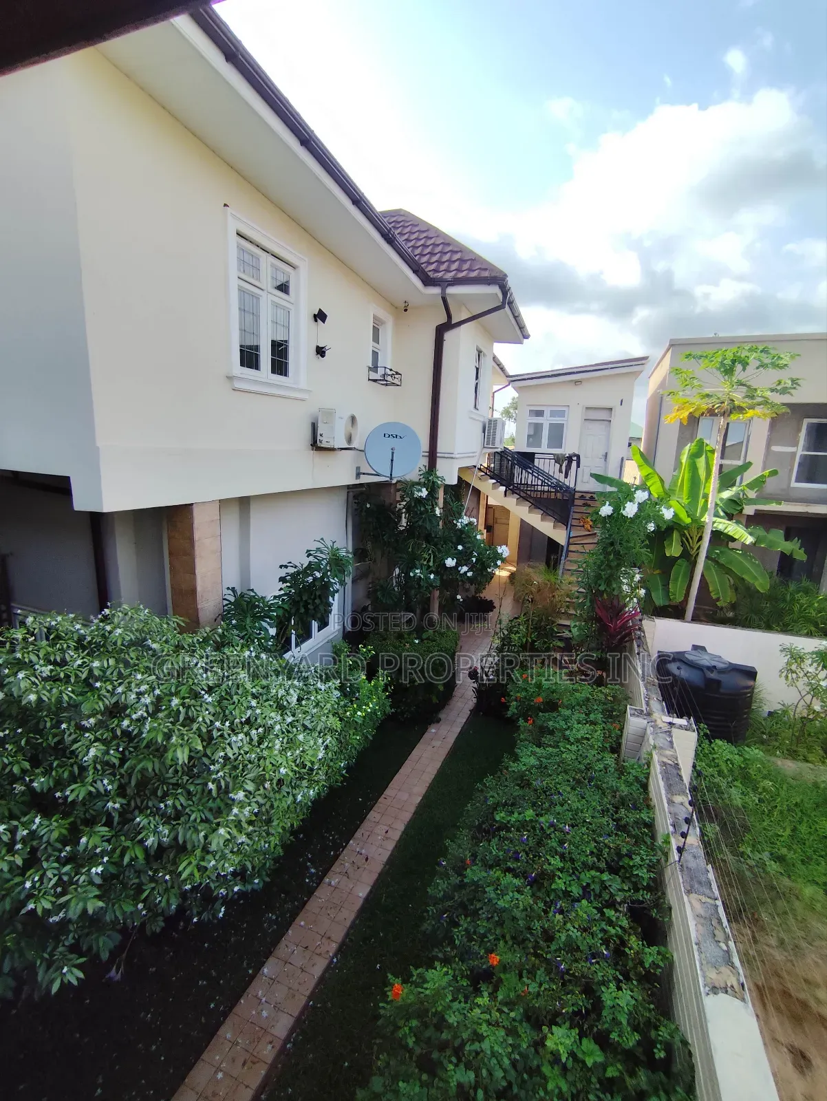 Furnished 13bdrm Apartment in Com 18, Lashibi for sale in Lashibi