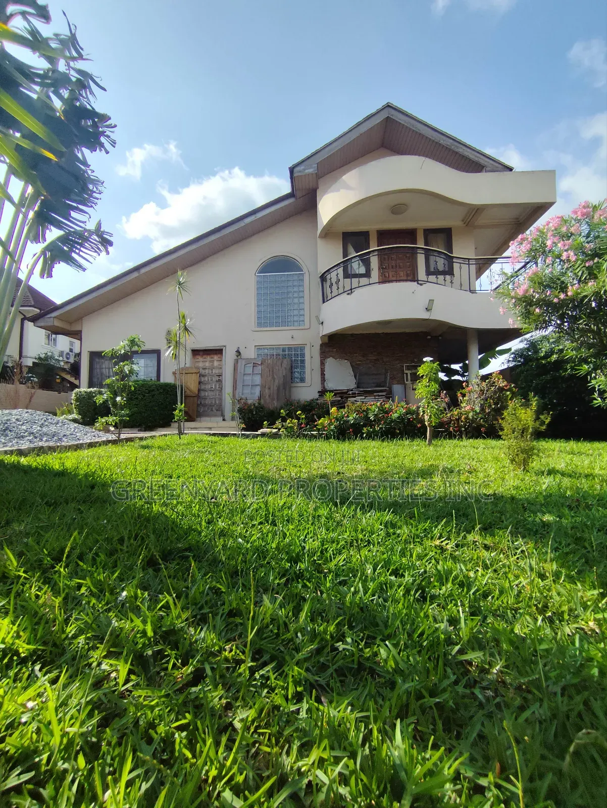 6bdrm Apartment in Com 18, Lashibi for sale in Lashibi