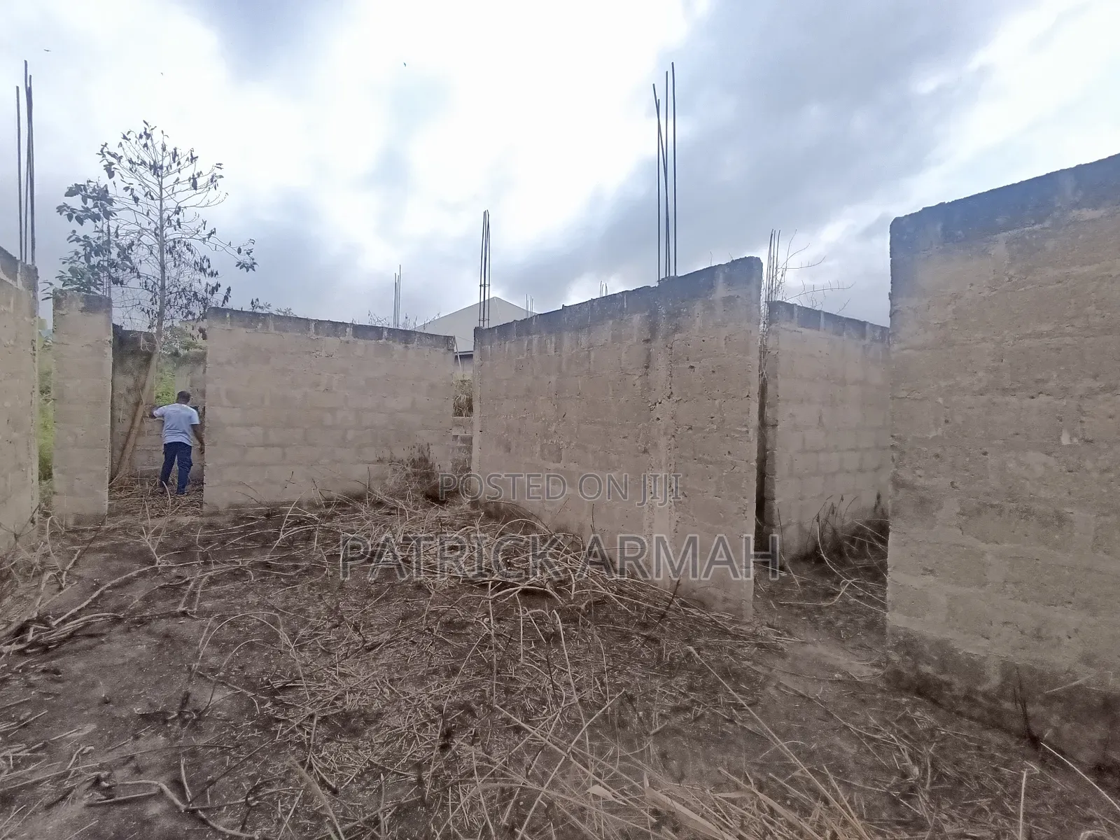 8bdrm Block of Flats in Kumasi Metropolitan for sale in Kumasi Metropolitan
