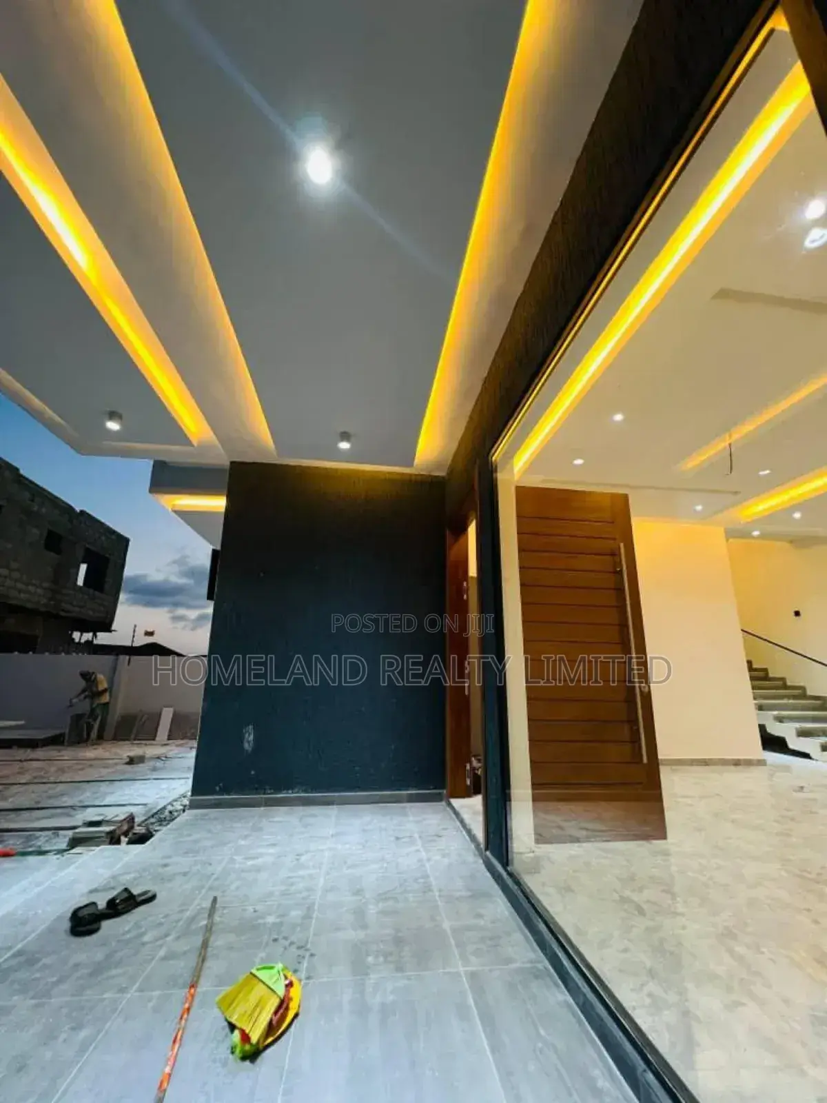 4bdrm Duplex in Abokobi for sale in Abokobi
