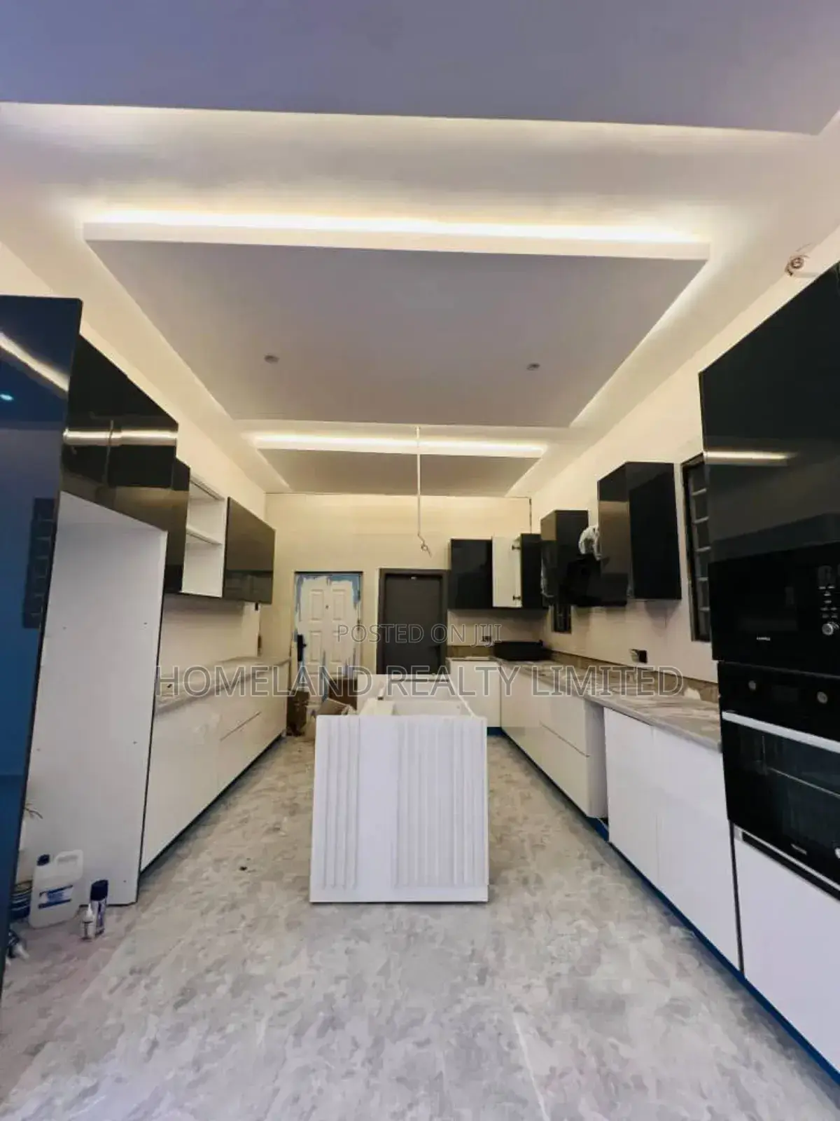 4bdrm Duplex in Abokobi for sale in Abokobi