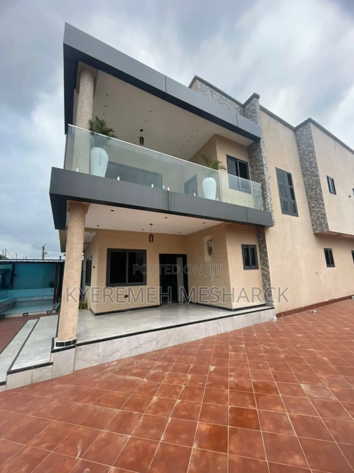 4bdrm Duplex in Ashongman Paraku, Agbogba for sale in Agbogba