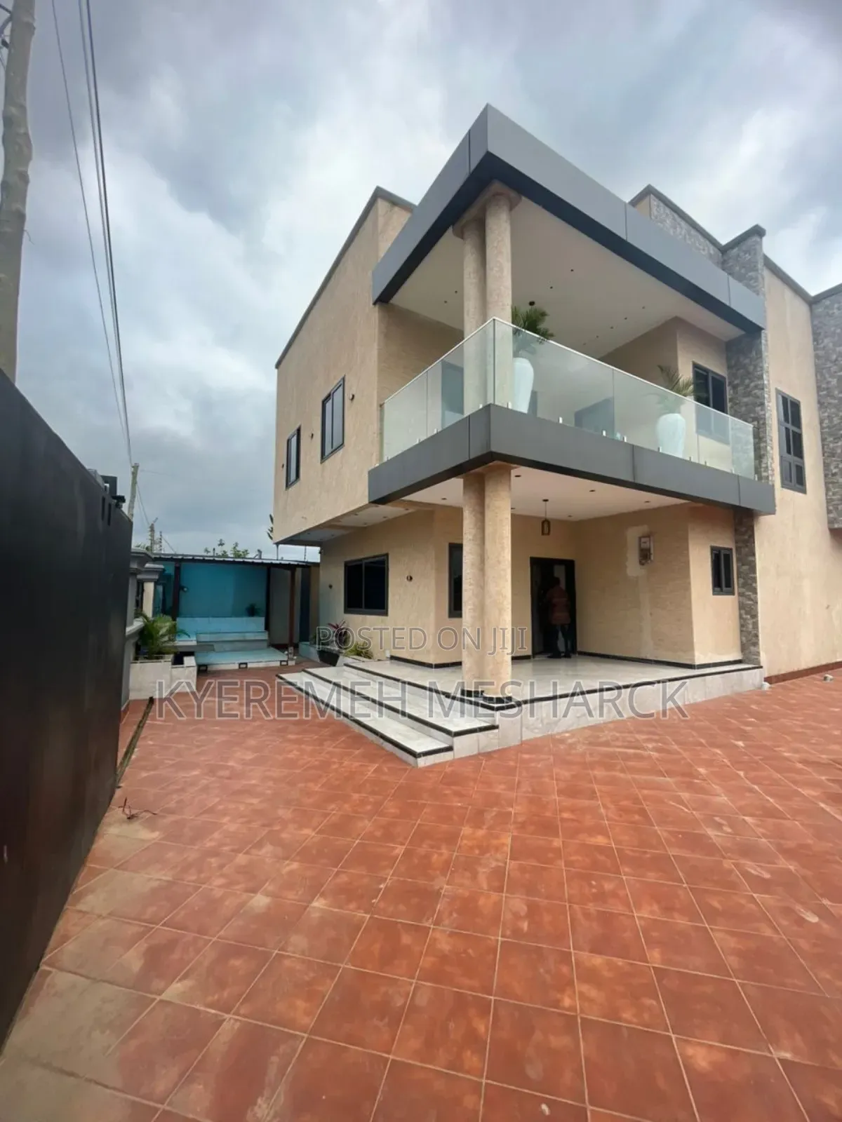 4bdrm Duplex in Ashongman Paraku, Agbogba for sale in Agbogba
