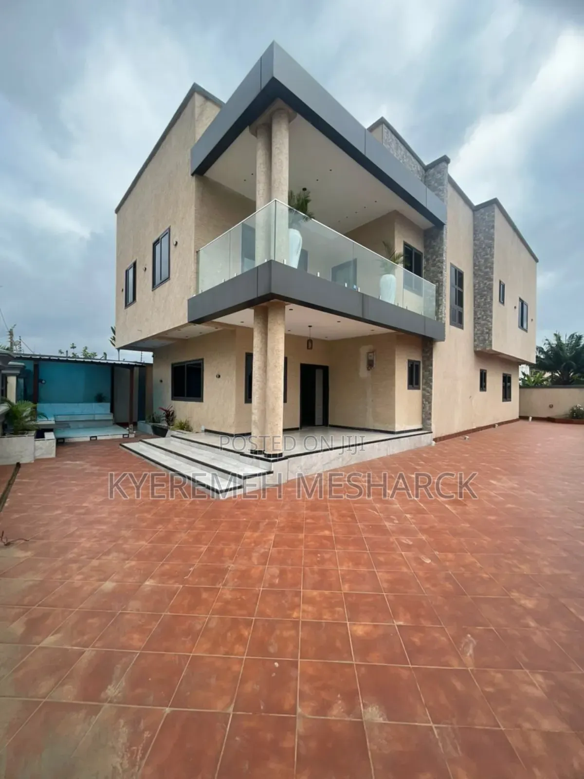 4bdrm Duplex in Ashongman Paraku, Agbogba for sale in Agbogba