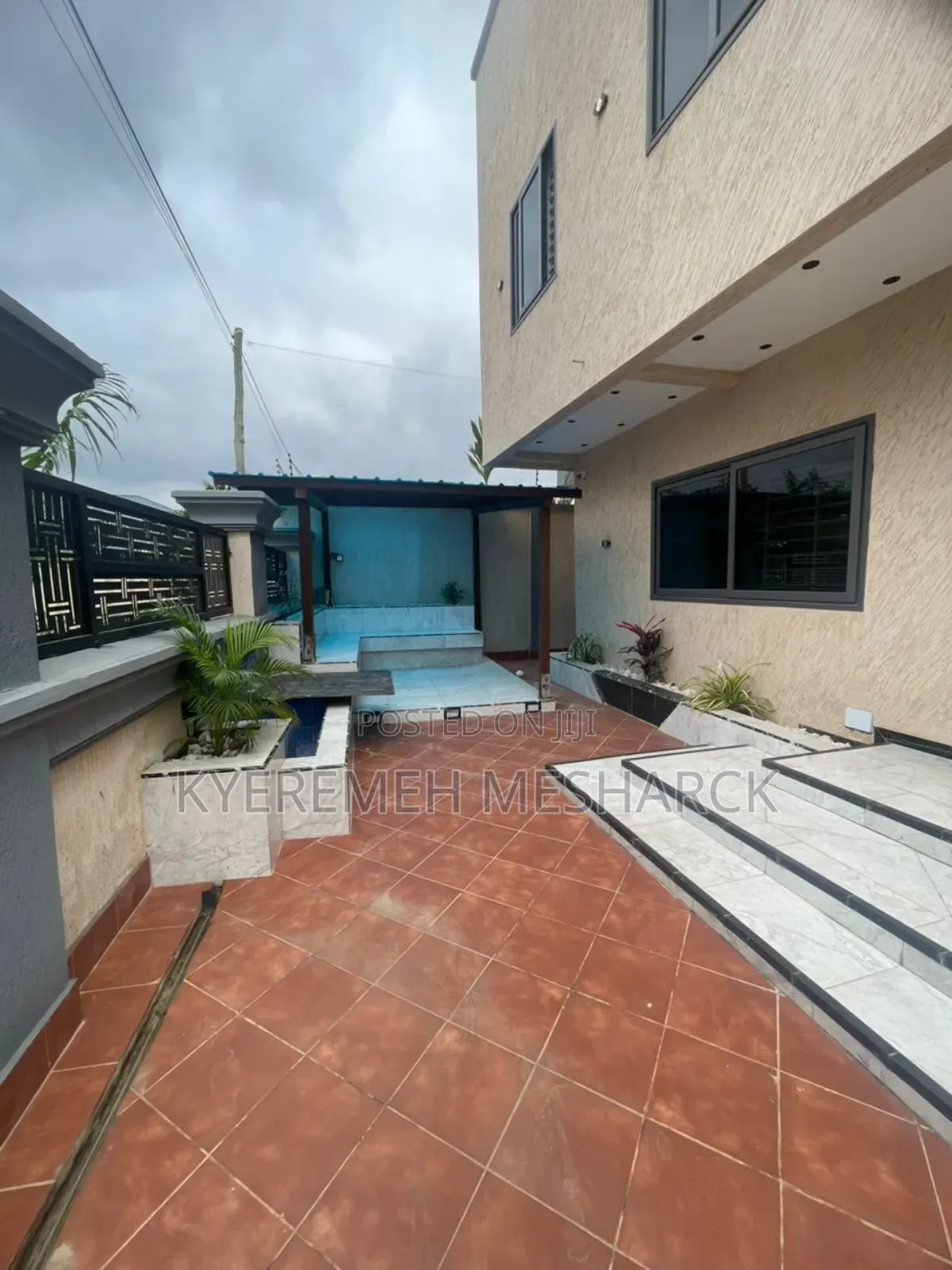 4bdrm Duplex in Ashongman Paraku, Agbogba for sale in Agbogba
