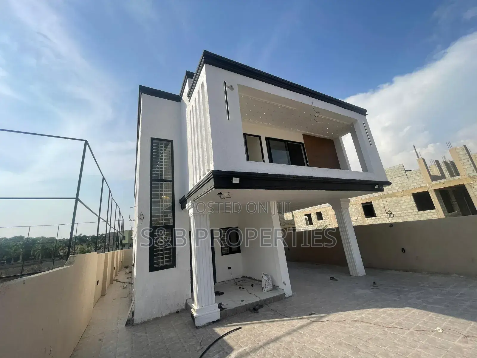 4bdrm House in Kwabenya for sale in Kwabenya
