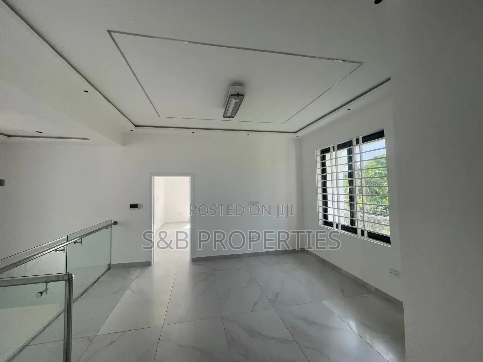 5bdrm House in Kwabenya for sale in Kwabenya