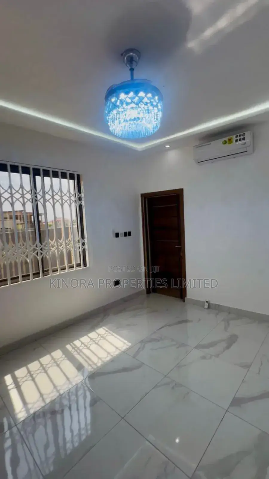 3bdrm House in Amrahia, Adenta for sale in Adenta