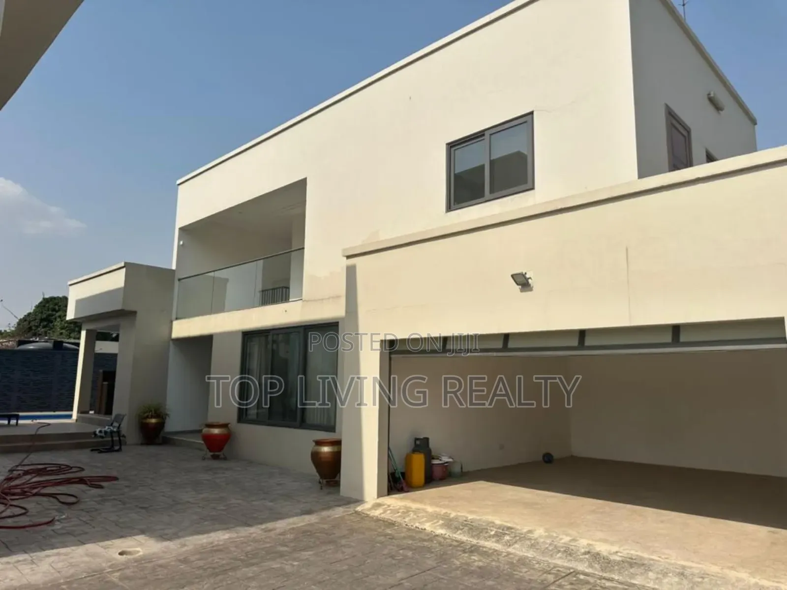 Furnished 4bdrm Villa in Dzorwulu for rent in Dzorwulu
