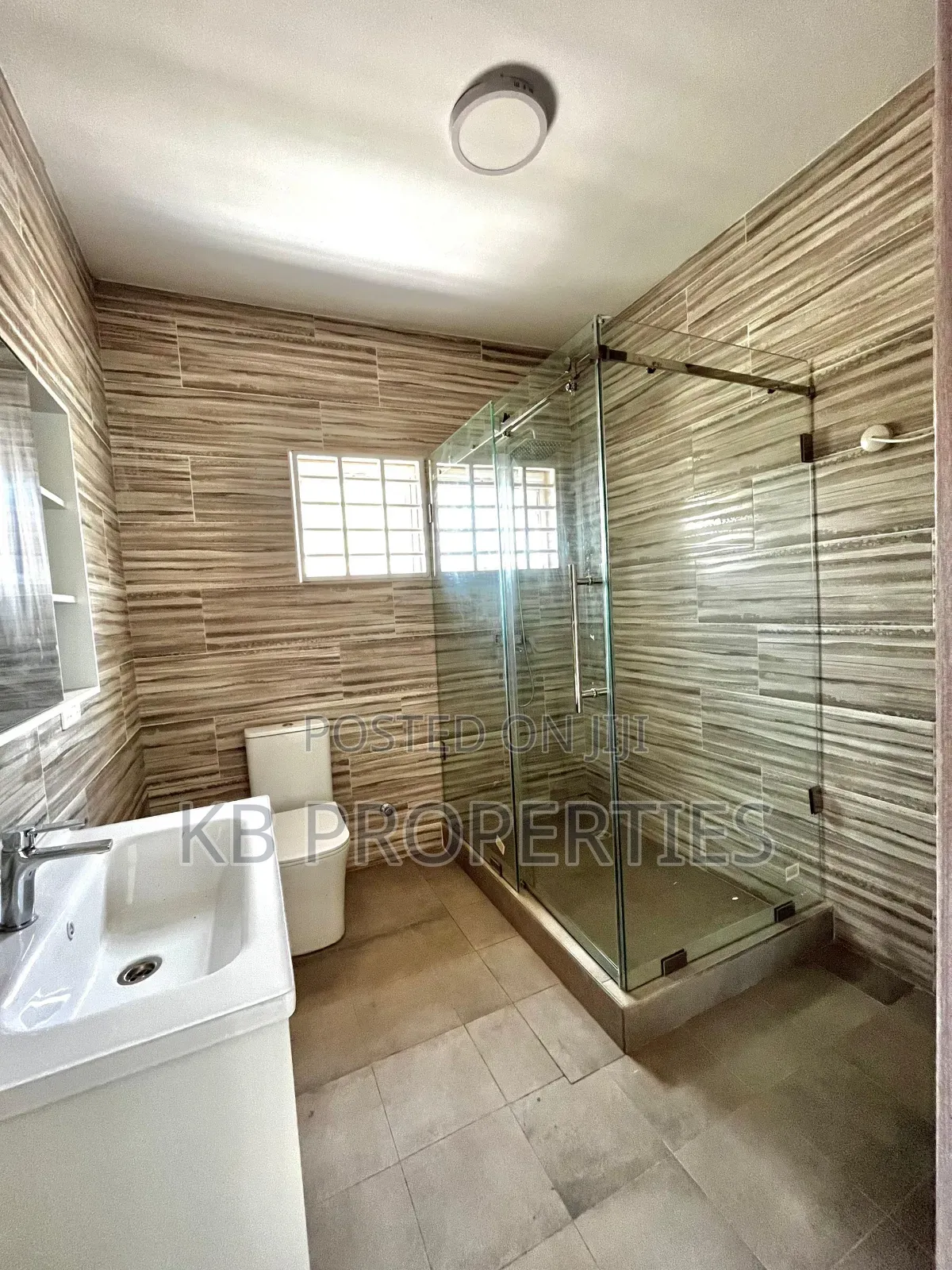 4bdrm House in Kb Properties, Spintex for rent in Spintex