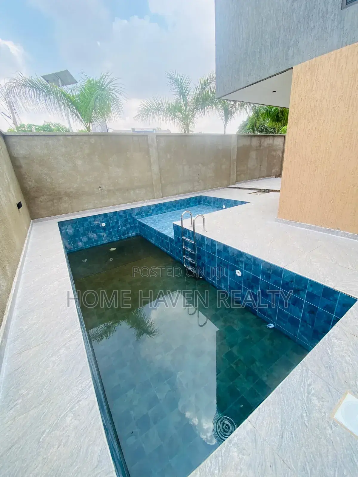 4bdrm House in Airport West for sale in Airport Residential Area