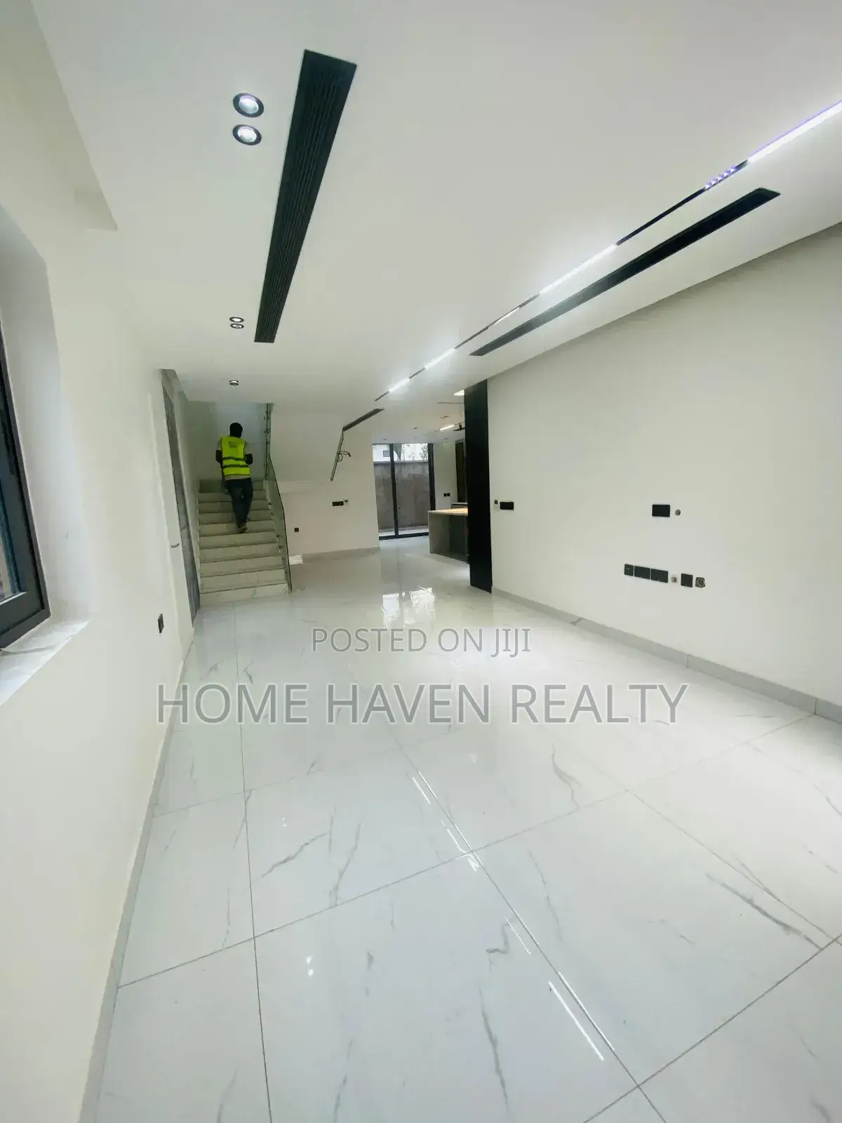 4bdrm House in Airport West for sale in Airport Residential Area