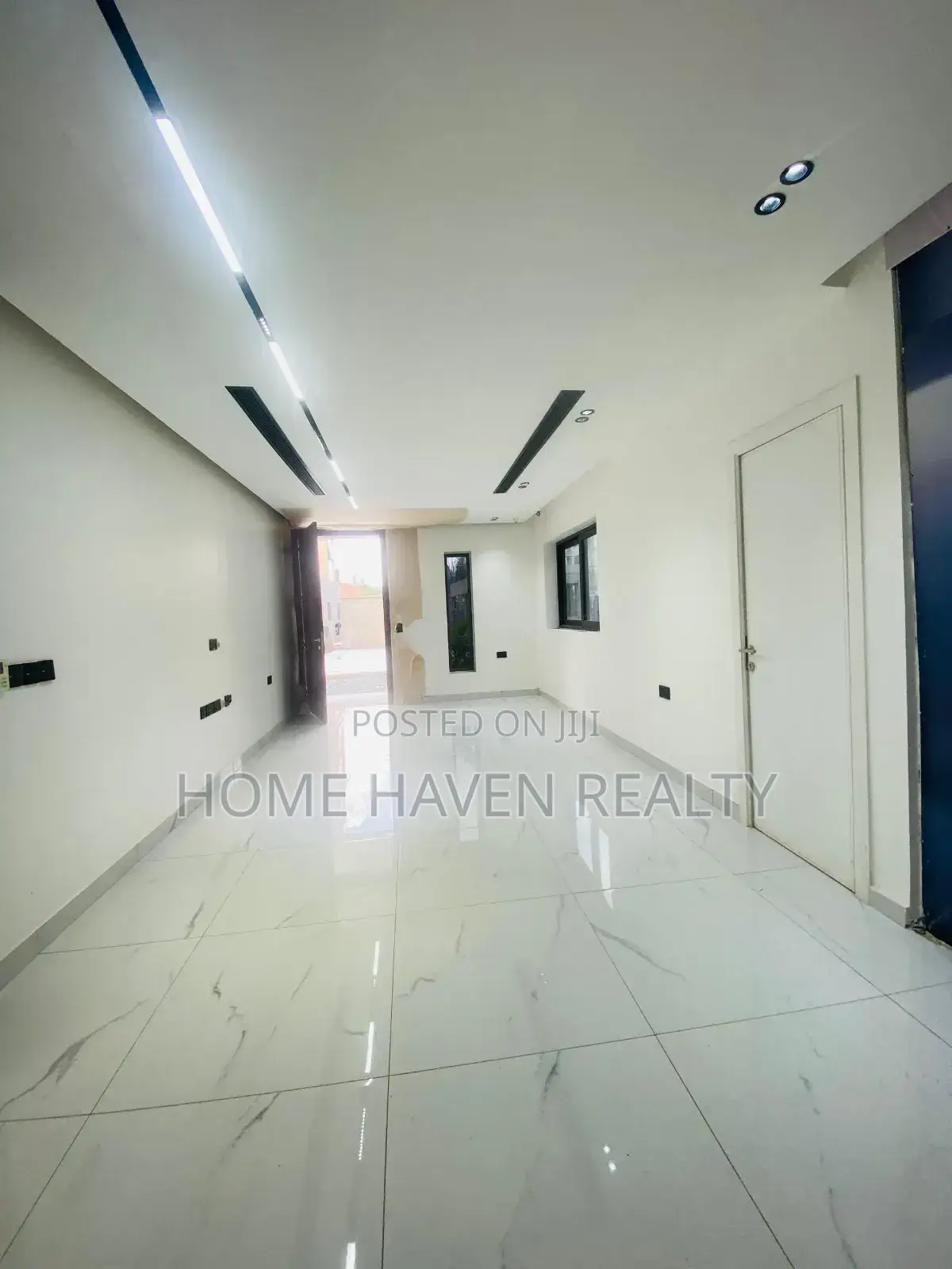 4bdrm House in Airport West for sale in Airport Residential Area