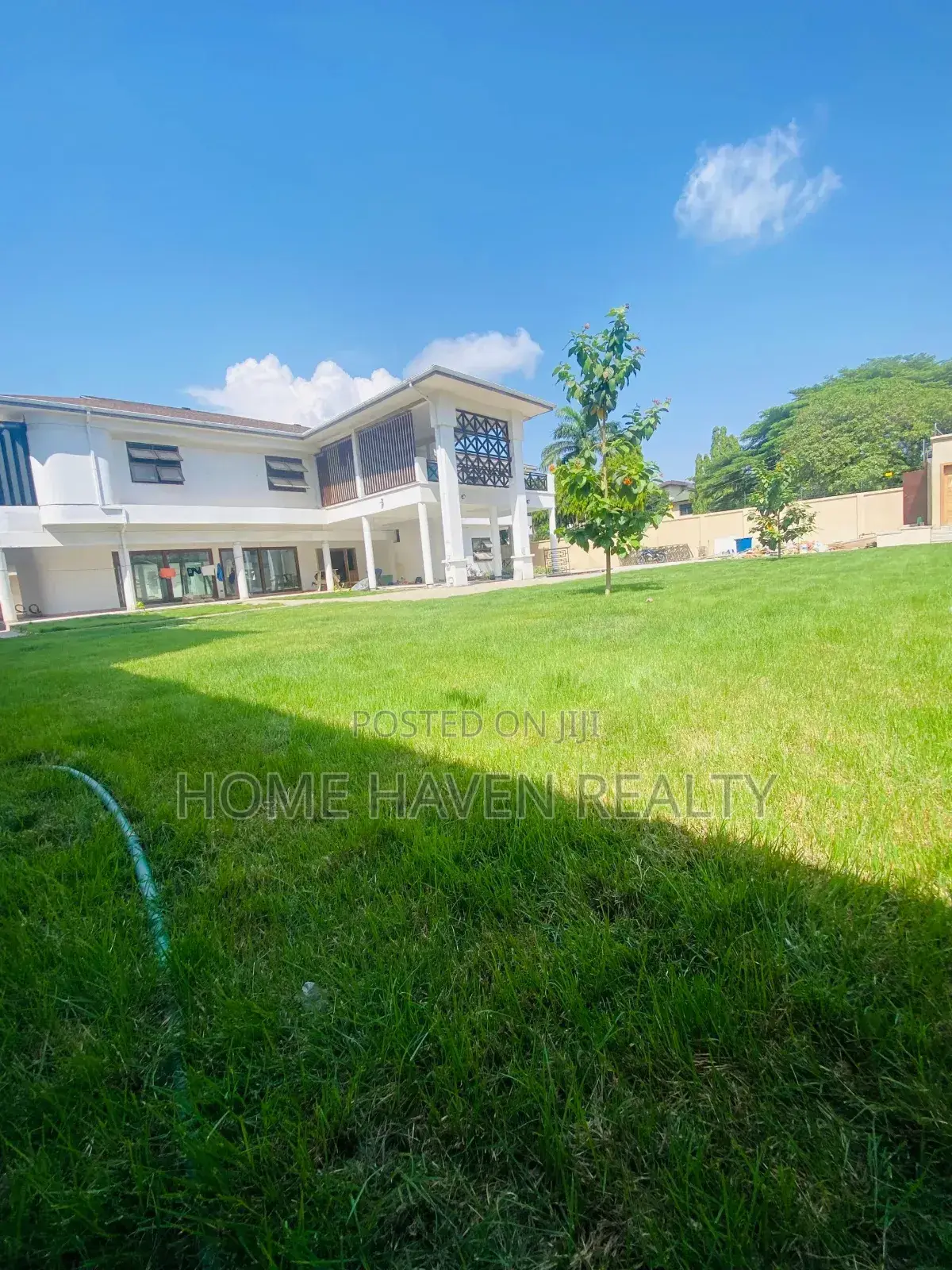 6bdrm House in Airport West for sale in Airport Residential Area
