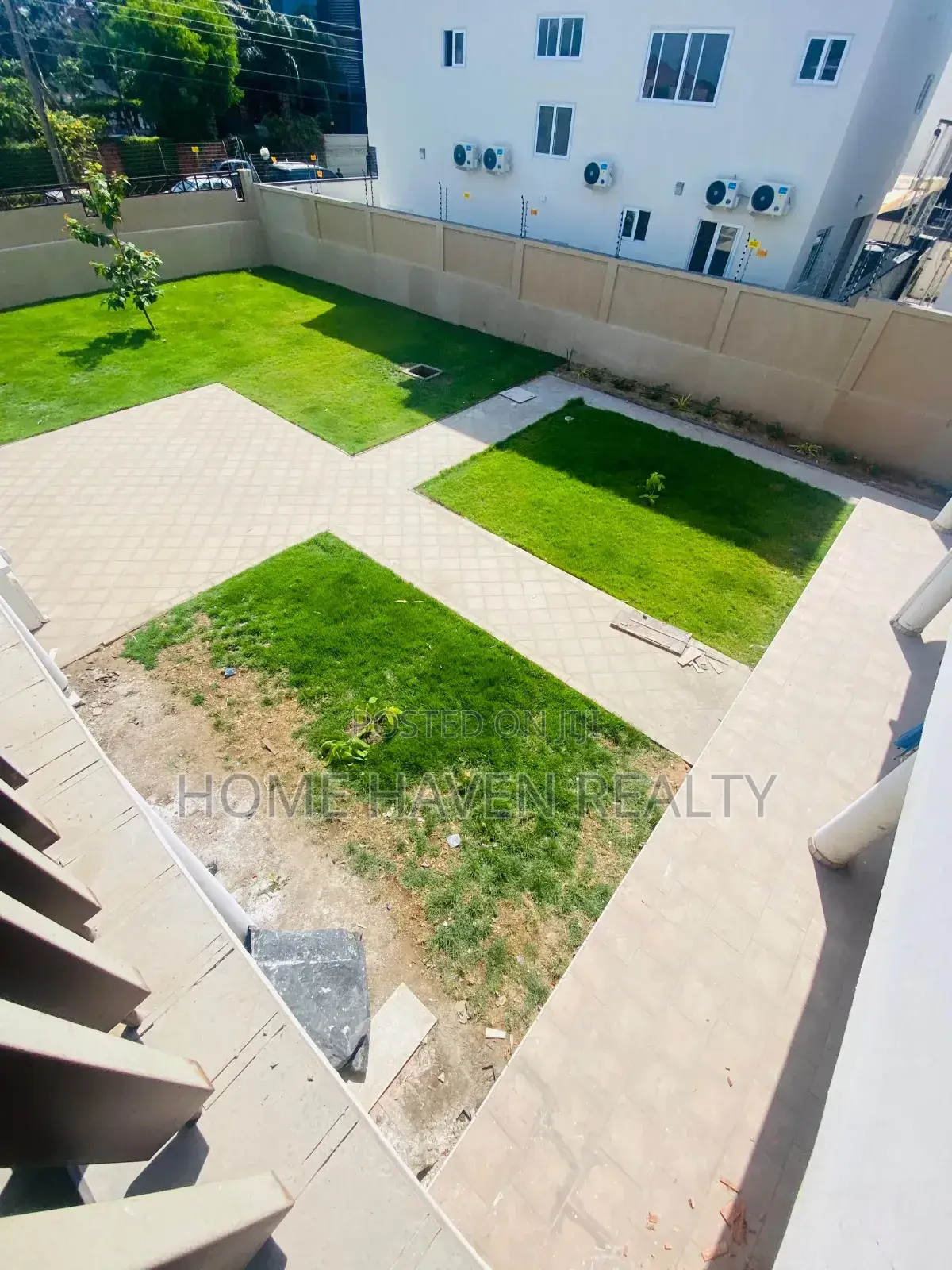 6bdrm House in Airport West for sale in Airport Residential Area
