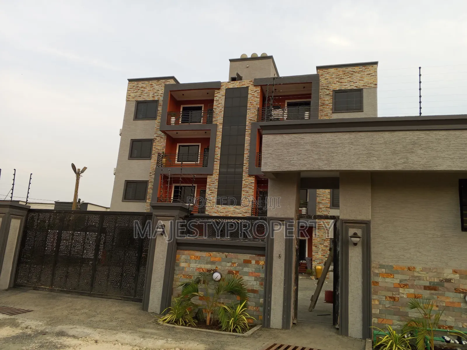 2bdrm Apartment in Lashibi, Spintex for rent in Spintex