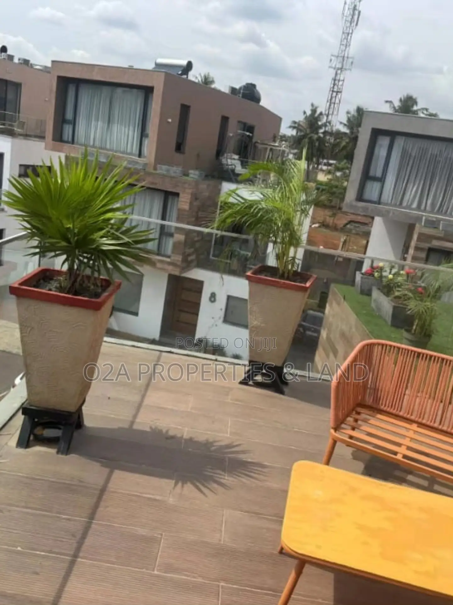 4bdrm Townhouse/Terrace in Cantonments, Acquinas for sale in Acquinas