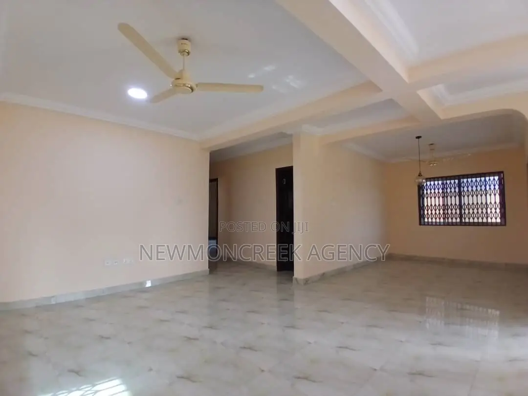 4bdrm Duplex in Abokobi Junction, Accra Metropolitan for rent in Accra Metropolitan