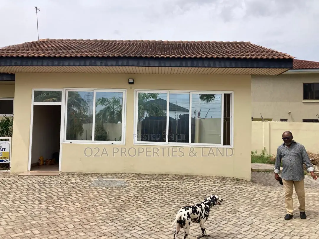 4bdrm House in East Legon, American for rent in American House