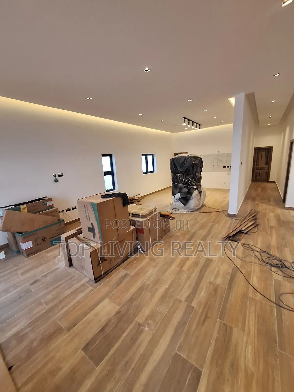 4bdrm Townhouse/Terrace in Gate, Ashaley Botwe for sale in Ashaley Botwe