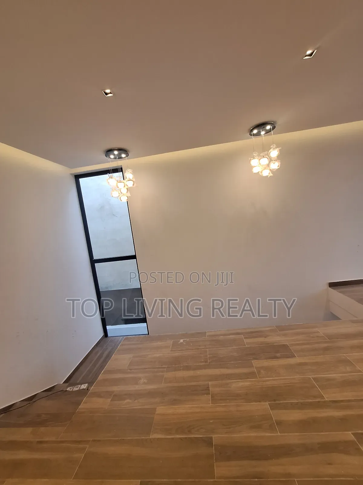 4bdrm Townhouse/Terrace in Gate, Ashaley Botwe for sale in Ashaley Botwe