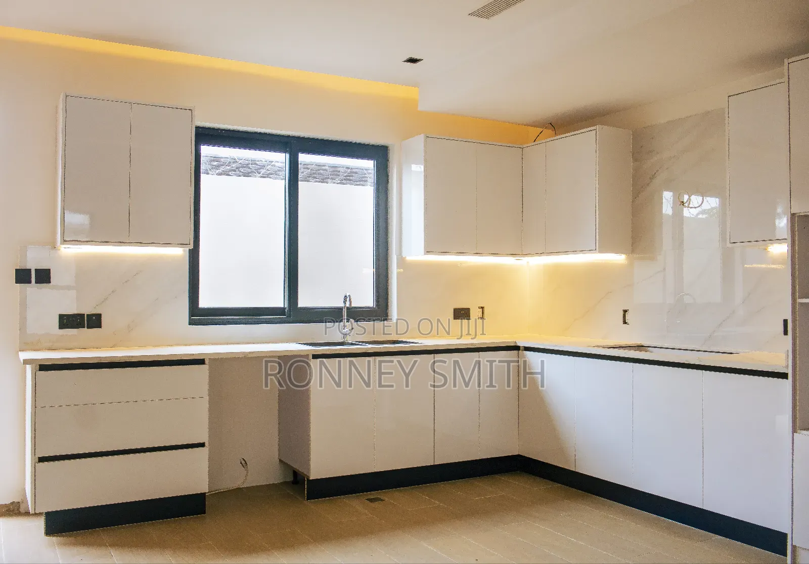 Fully Finished Office Space – Prime Location in Dworwulu
