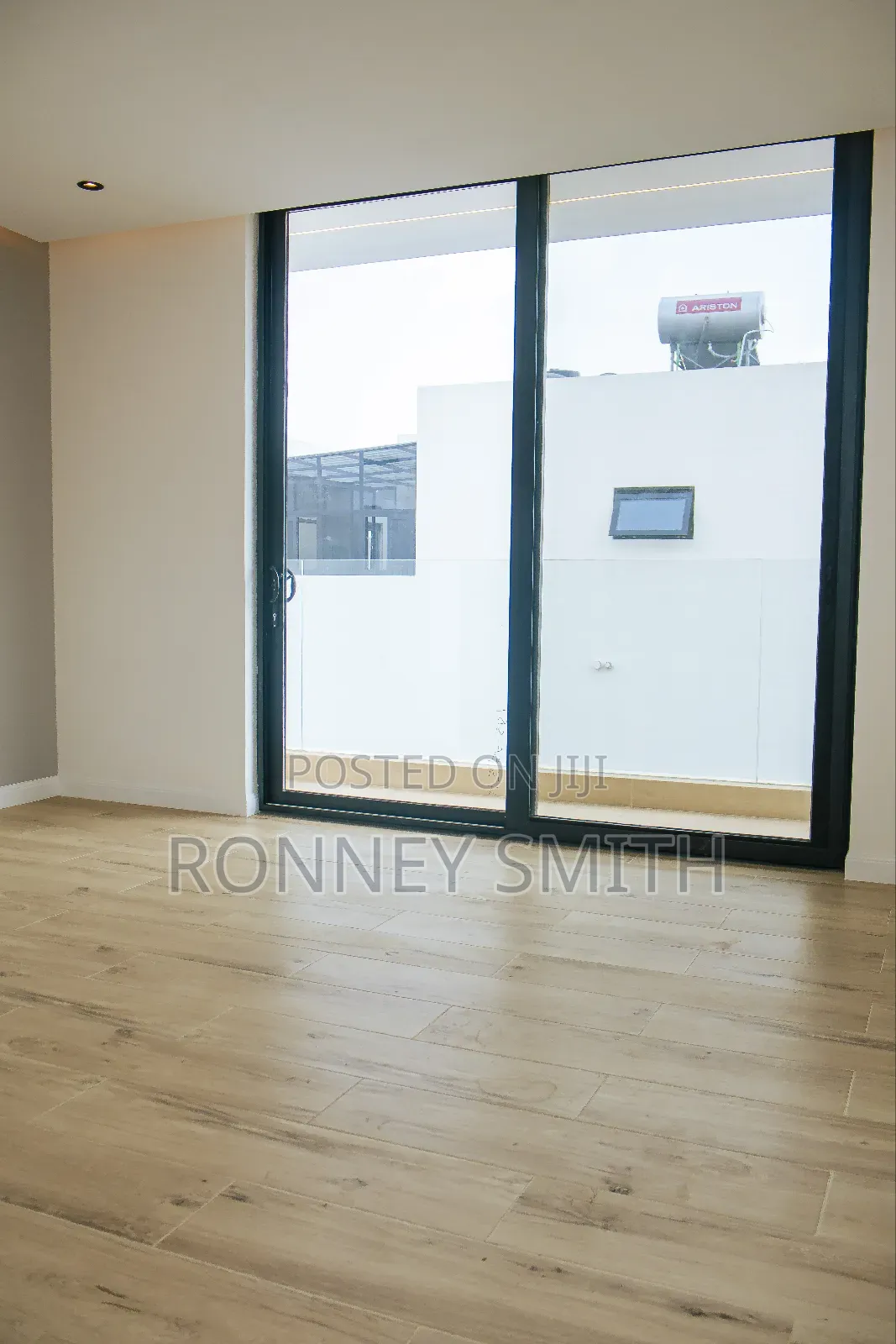 Fully Finished Office Space – Prime Location in Dworwulu