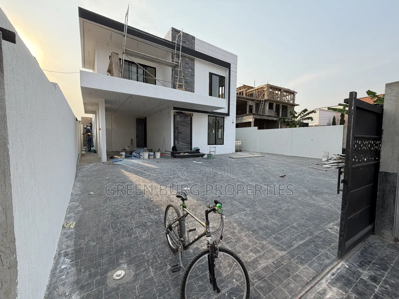 4bdrm House in East Legon for sale in East Legon