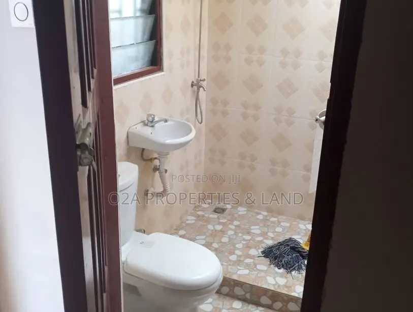 4bdrm House in North Legon Agbogba for sale in North Legon