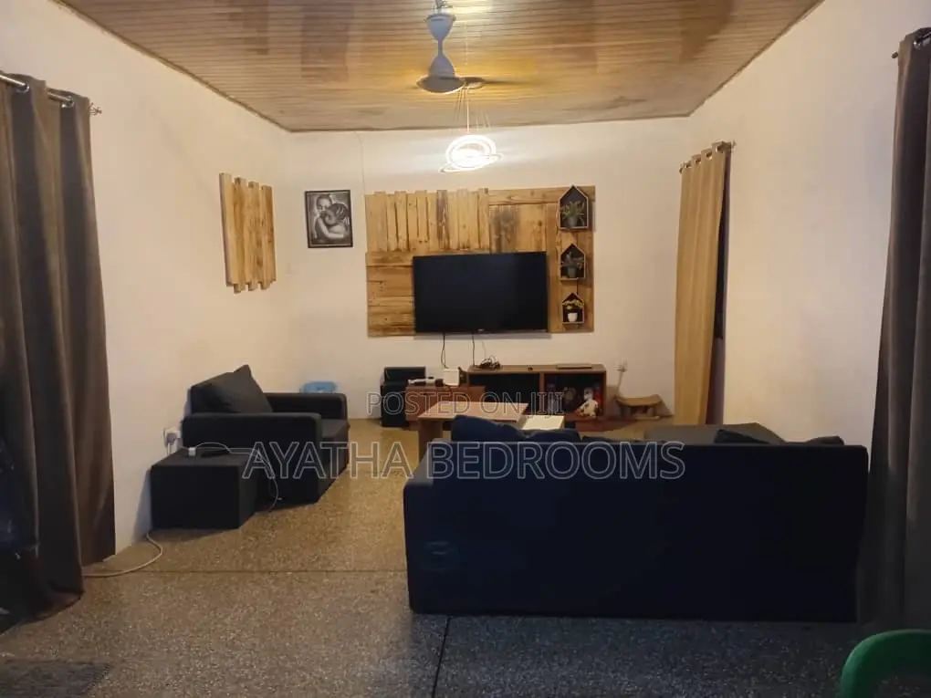 2bdrm Apartment in Teshie Tsuibleoo for rent in Tsui-Bleoo