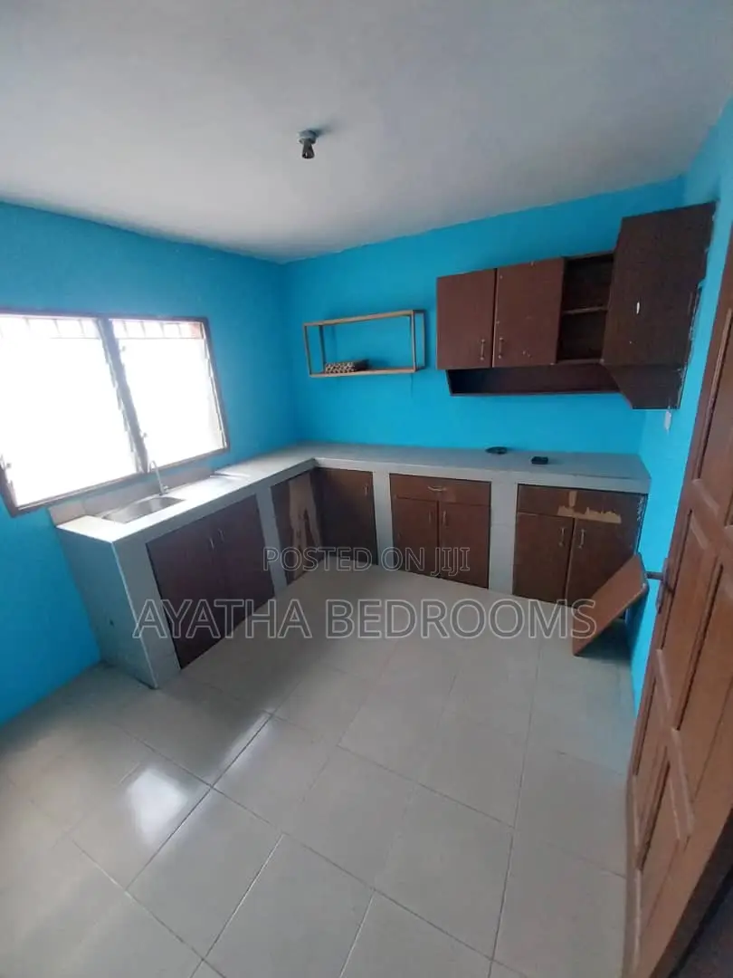 2bdrm Apartment in Teshie Manet, New Town for rent in New Town