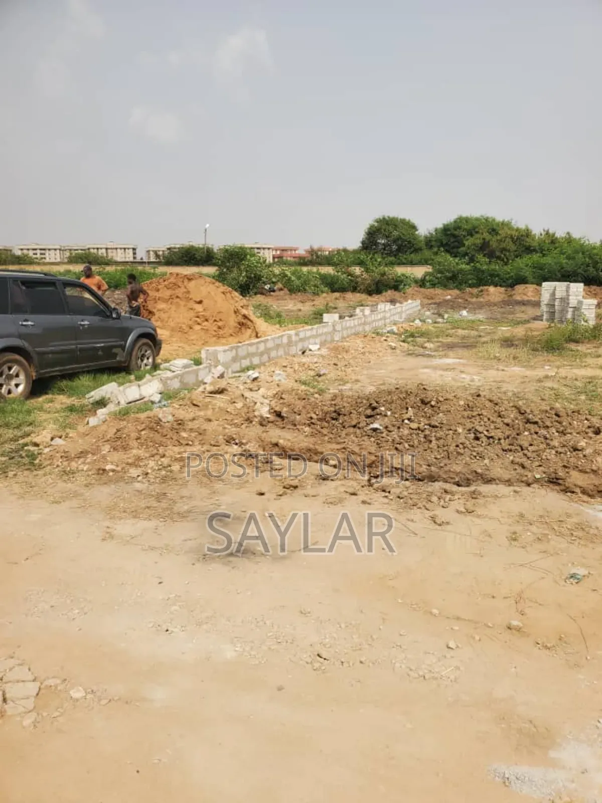 Very Nice Half Plot Comm19 for Sale in Tema Metropolitan