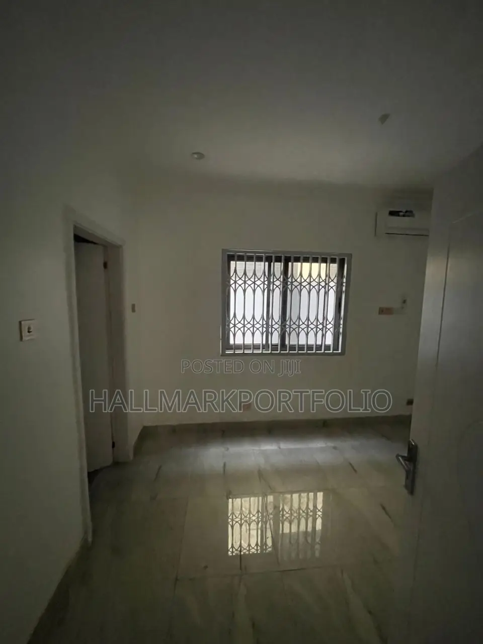 10 Rooms Office Space in East Legon