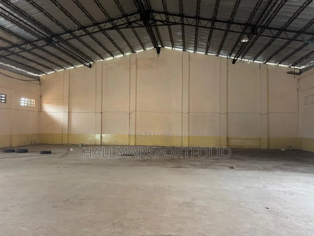 2000sqm Warehouse for Sale Takoradi in Takoradi