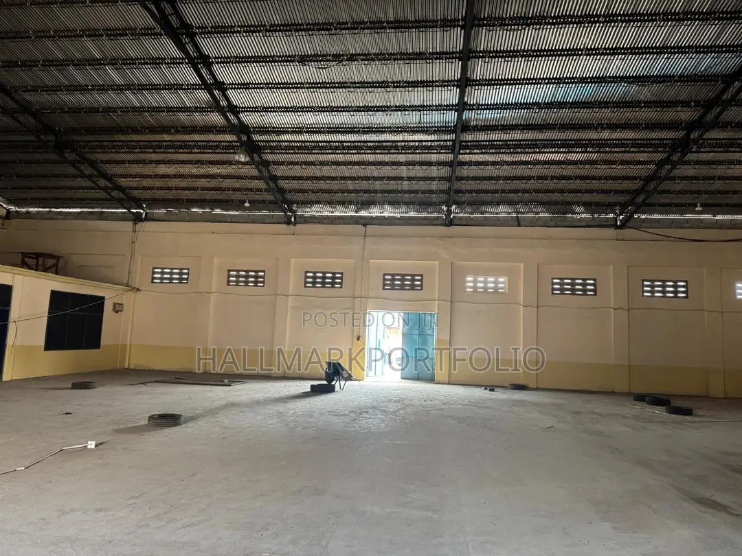 2000sqm Warehouse for Sale Takoradi in Takoradi