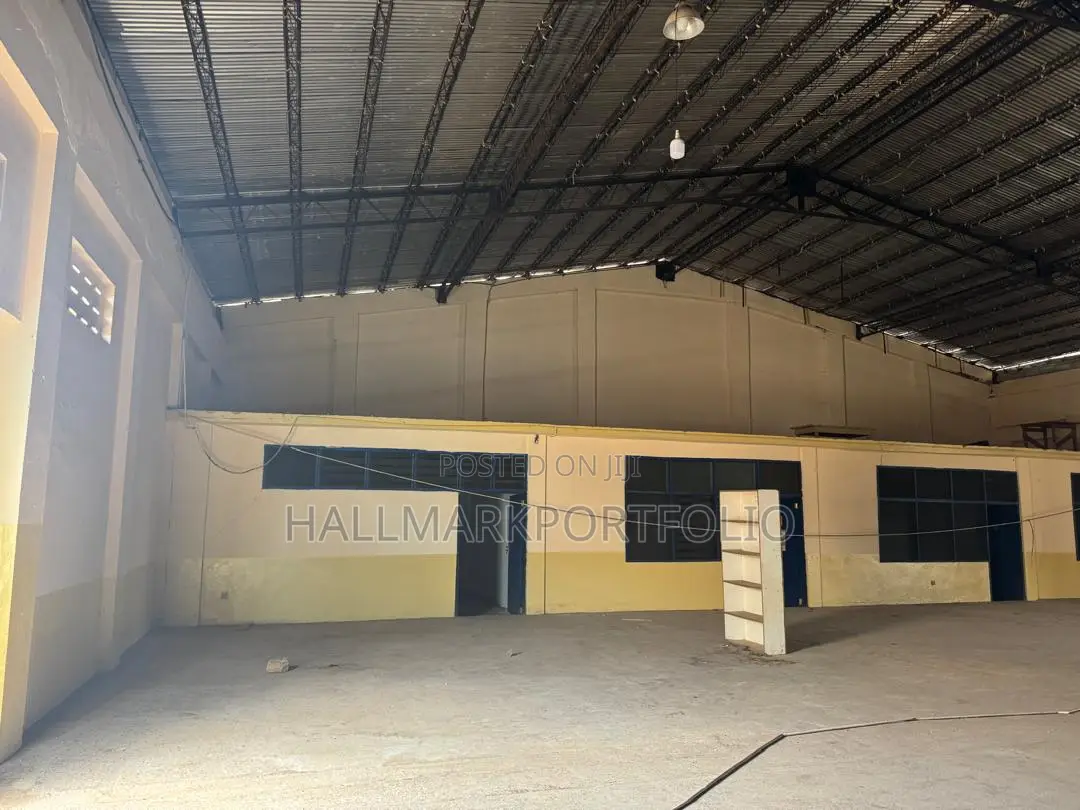 2000sqm Warehouse for Sale Takoradi in Takoradi