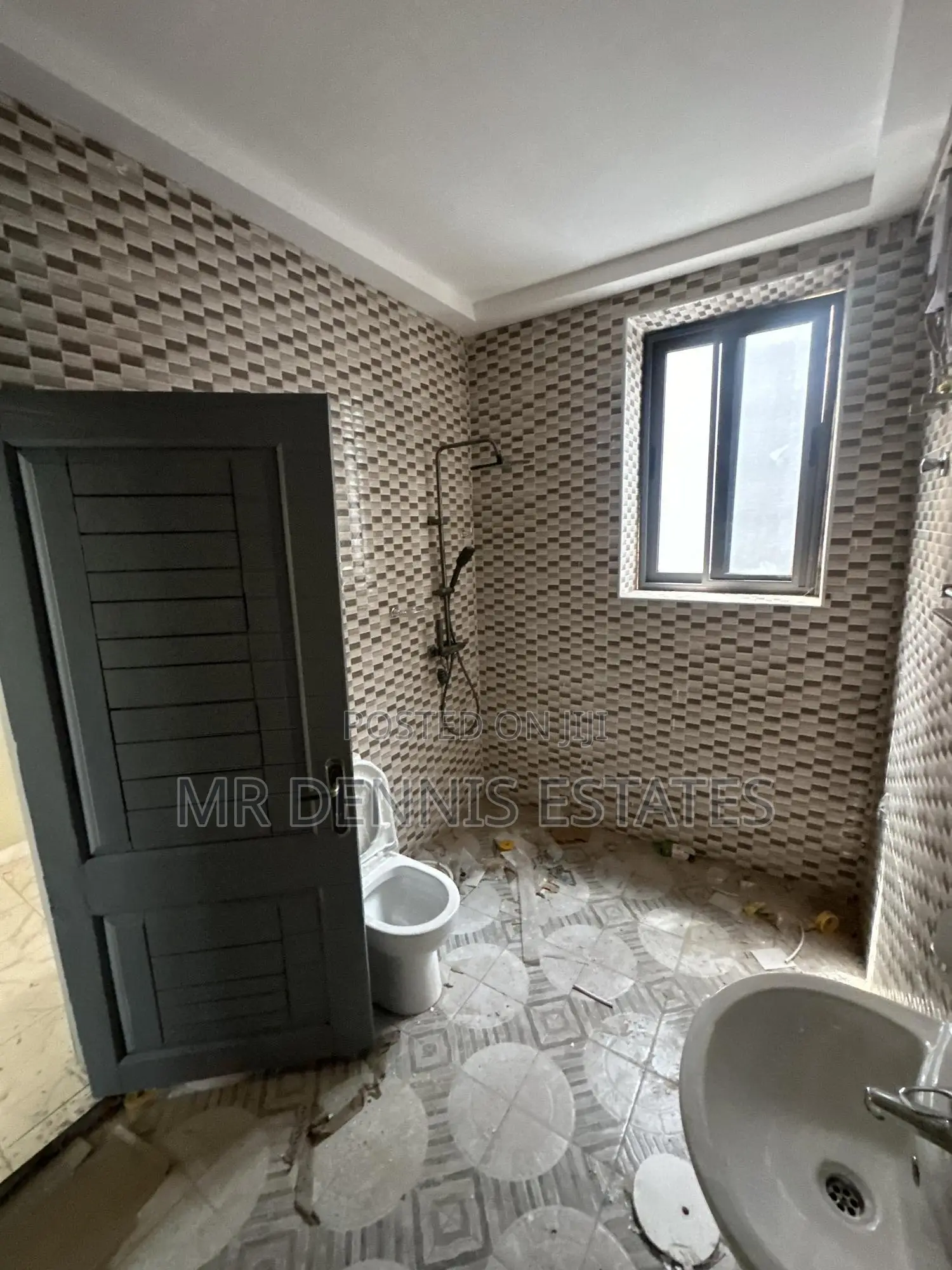 3bdrm Apartment in Westhills Mall for rent in West Hills Mall Area