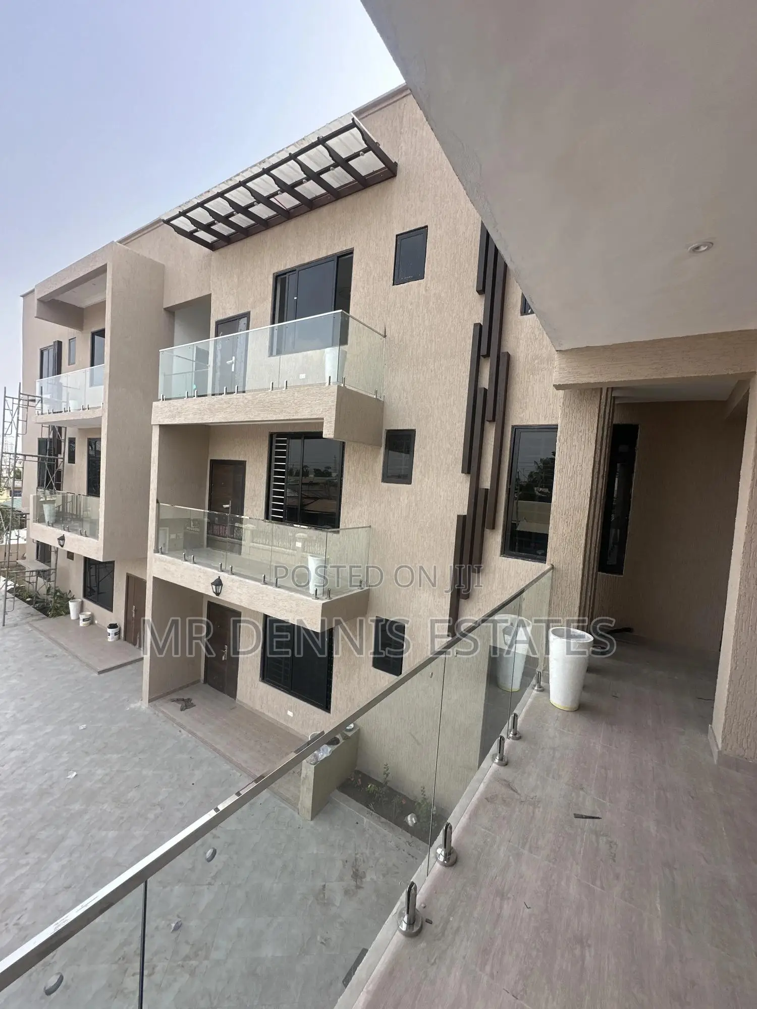 2bdrm Apartment in Westhills Mall for rent in West Hills Mall Area