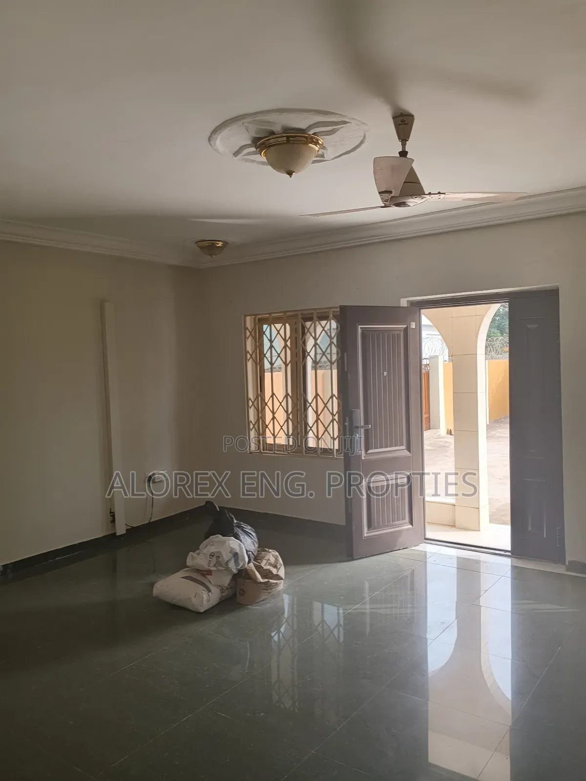 4bdrm Apartment in Oyarifa for rent in Oyarifa