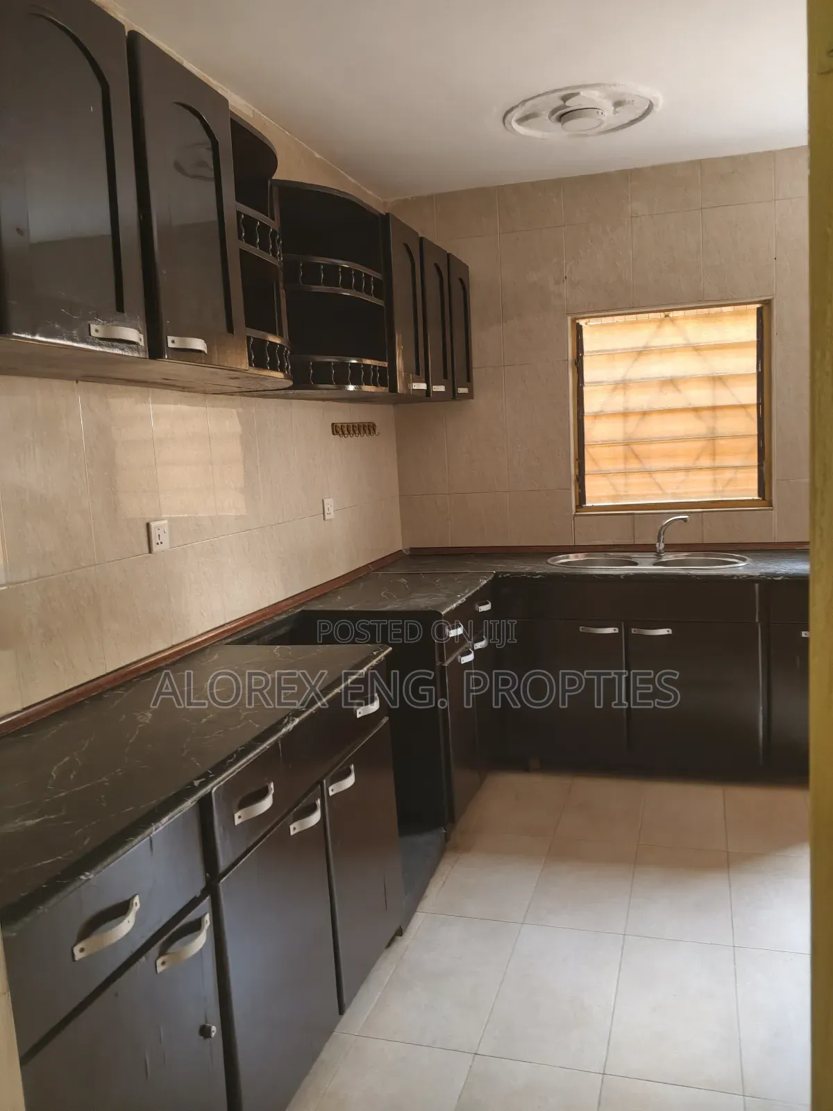 4bdrm Apartment in Oyarifa for rent in Oyarifa