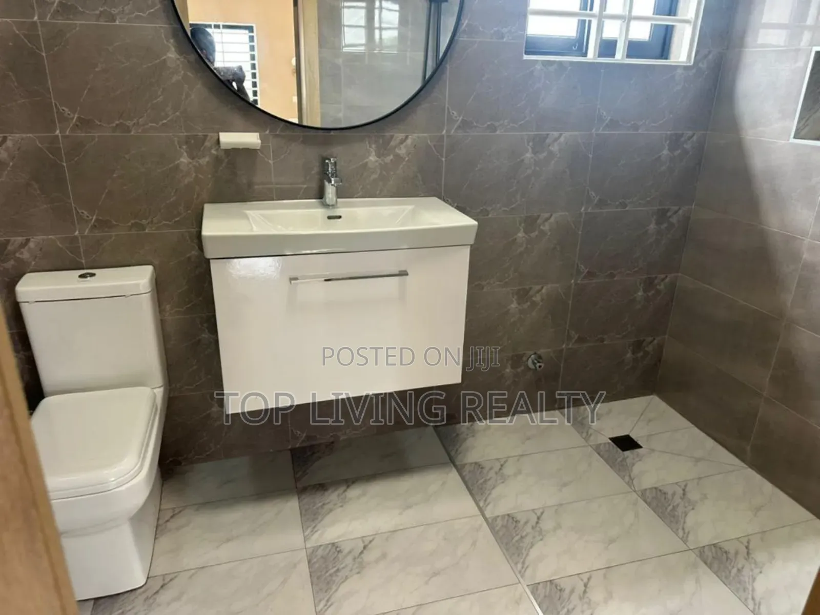4bdrm Townhouse / Terrace in Borteyman, Ashaley Botwe for rent in Ashaley Botwe