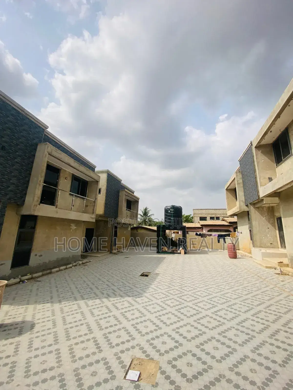 4bdrm House in Taifa for rent in Taifa-Burkina