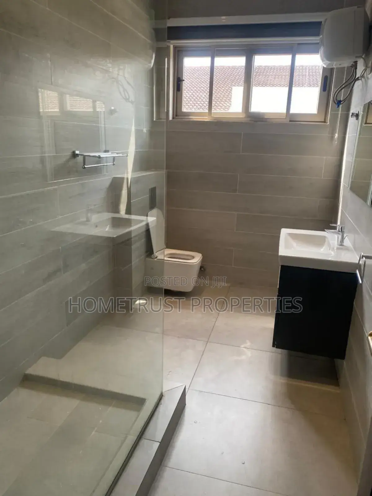 4bdrm House in Hometrust Properties, Cantonments for rent in Cantonments